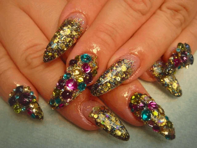 mau-nail-dep-du-tiec-ngay-le-tet-8