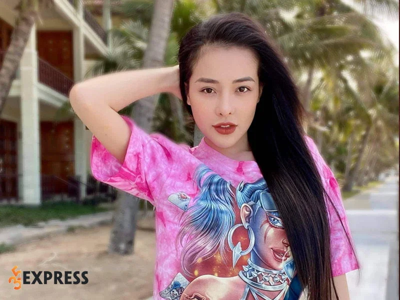 nhung-hinh-anh-moi-nhat-cua-ngan-98-4-35express