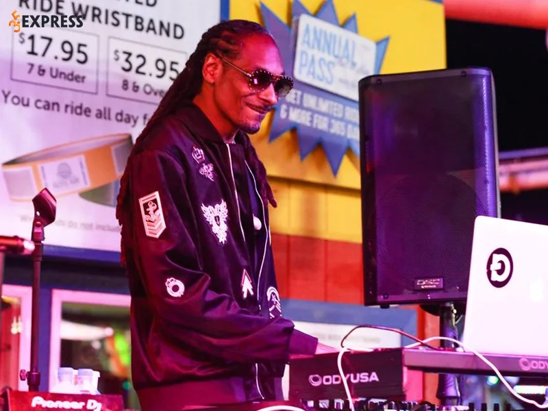 Su-nghiep-am-nhac-cua-snoop-dogg-35express