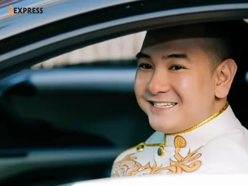 Su-nghiep-cua-streamer-giau-nhat-viet-nam-35express