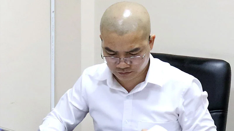 cac-vu-viec-lum-xum-cua-ceo-nguyen-thai-luyen-va-tap-doan-dia-oc-alibaba-35express-2
