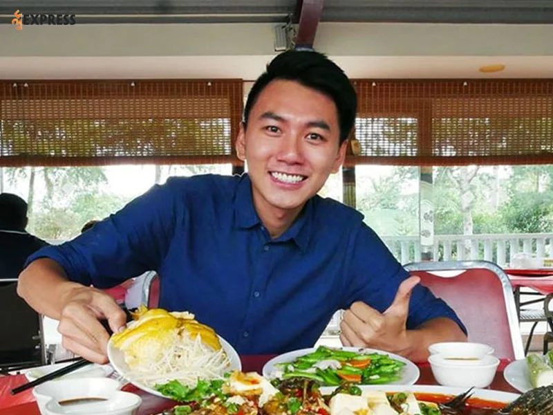 chi-tiet-tieu-su-khoai-lang-thang-35express-1