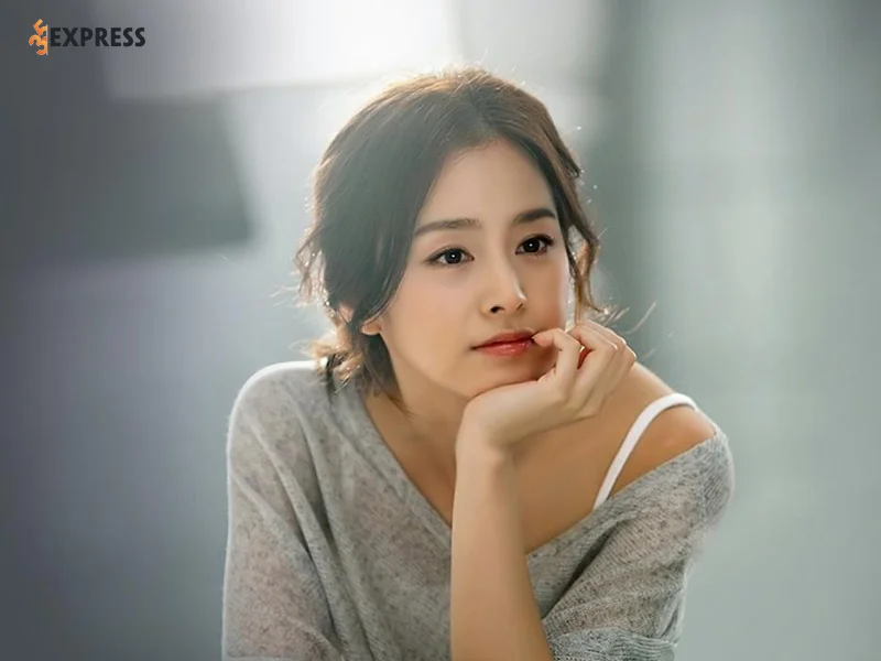 chi-tiet-tieu-su-kim-tae-hee-35express