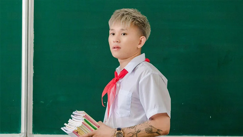 doi-tu-cua-rapper-b-ray-35express
