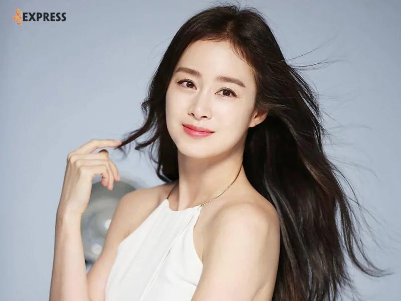kim-tae-hee-la-la-ai-35express