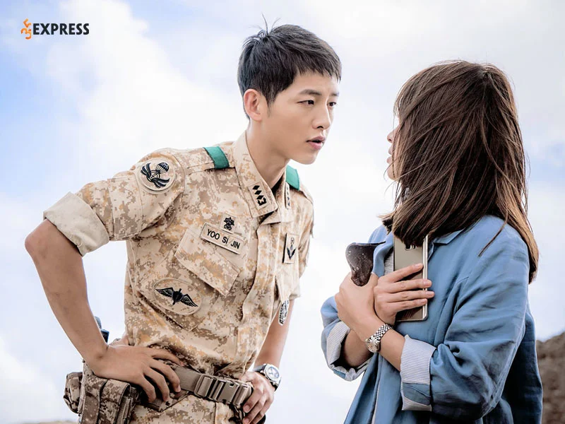 song-joong-ki-thanh-cong-voi-bo-phim-hau-due-mat-troi-35express