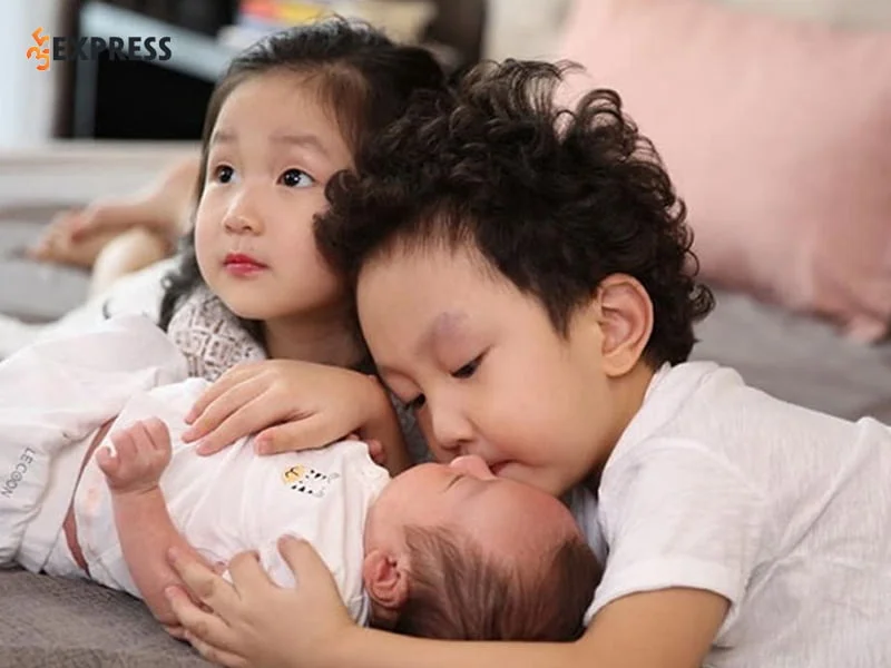Mai-am-nho-cua-tuan-hung-va-huong-baby-35express-1