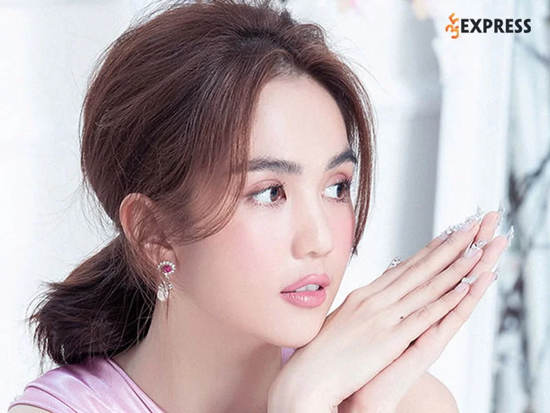 Su-nghiep-cua-nu-hoang-noi-y-ngoc-trinh-35express