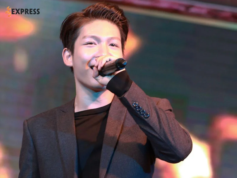 con-duong-su-nghiep-cua-kelvin-khanh-35express