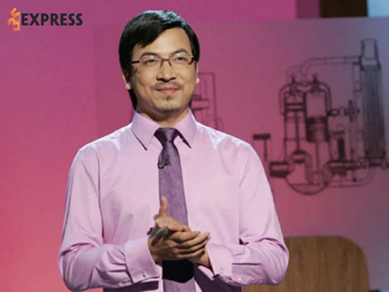 dinh-tien-dung-la-ai-35express