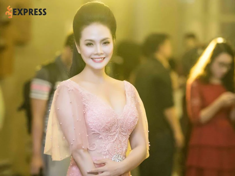 doi-tu-cua-luong-nguyet-anh-35express