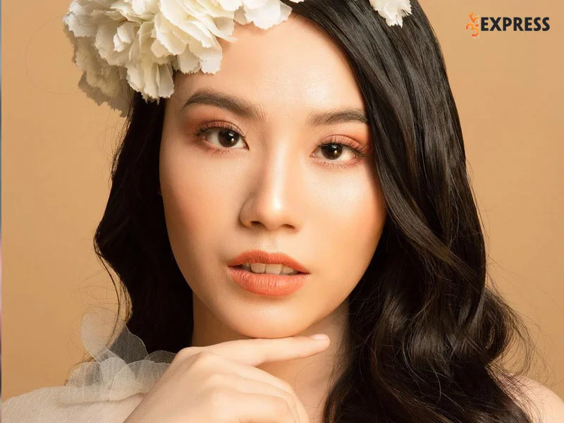 doi-tu-hien-nay-cua-hot-girl-linh-miu-35express