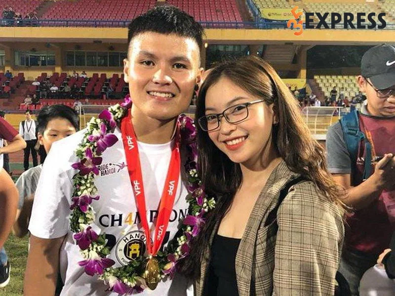 nguyen-quang-hai-nhat-le-moi-tinh-ga-bong-nam-17-tuoi-35express