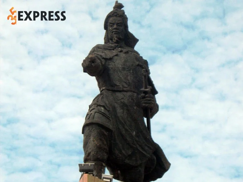 nhung-cong-lao-cua-tran-quoc-tuan-duoc-ghi-nhan-35express