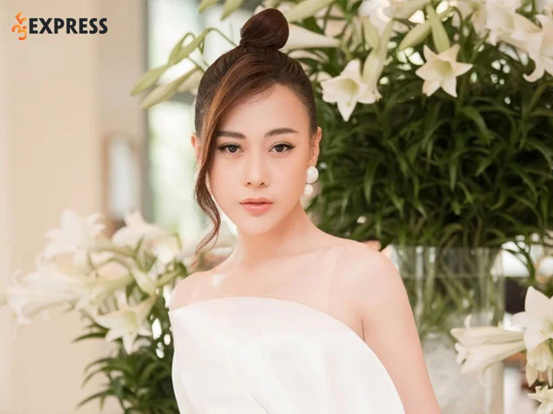 phuong-oanh-la-ai-2-35express