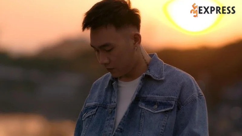 su-nghiep-cua-ca-si-trinh-dinh-quang