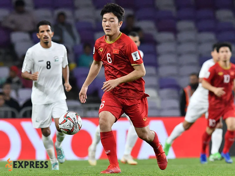 tieu-su-cua-cau-thu-luong-xuan-truong-35express