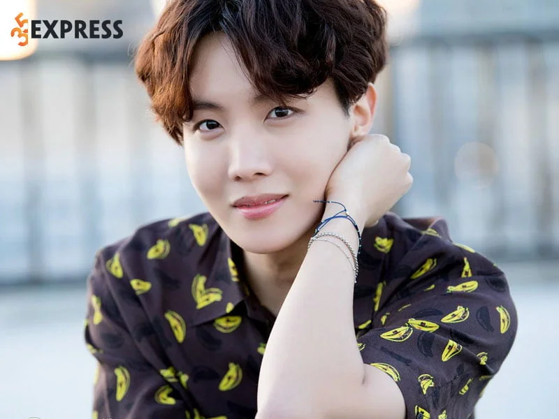 tieu-su-j-hope-bts-bts-j-hope-profile-35express