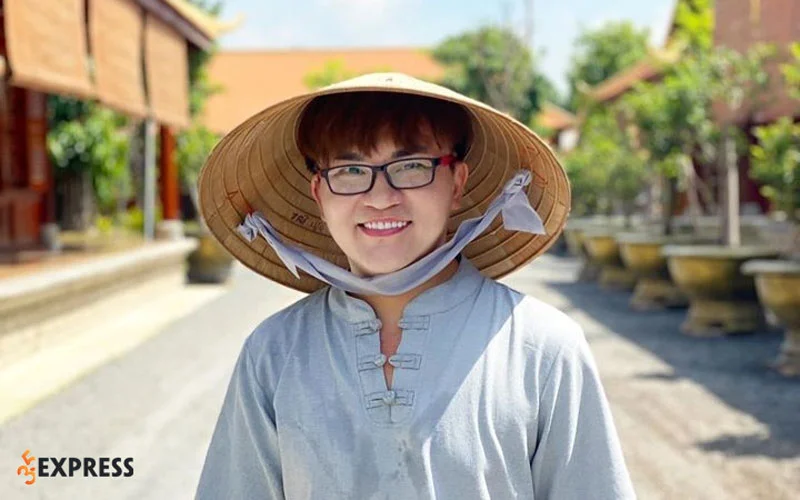 cac-hoat-dong-nghe-thuat-va-doi-thuong-cua-dai-nghia-35express