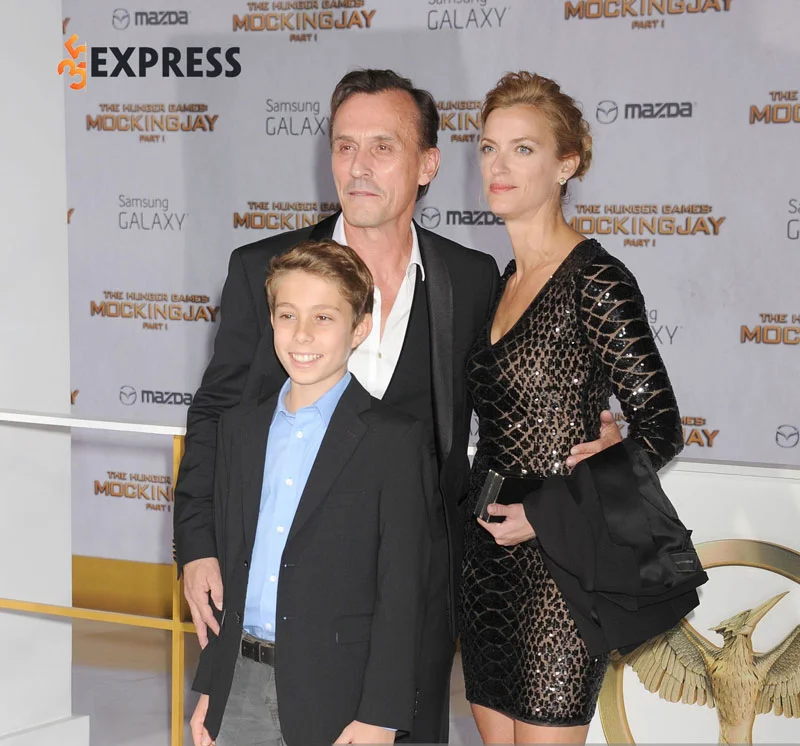 hinh-anh-gia-dinh-cua-dien-vien-robert-knepper-35express