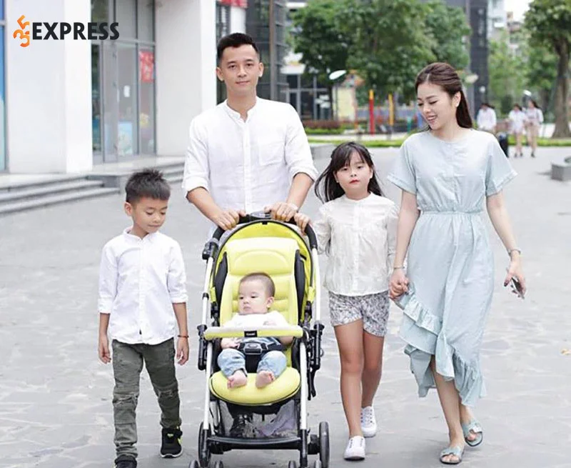 nhung-lum-xum-cua-hot-mom-hang-tui-35express