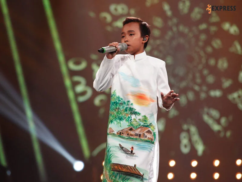 tu-cau-be-hat-dam-cuoi-den-quan-quan-viet-nam-idol-kids-35express