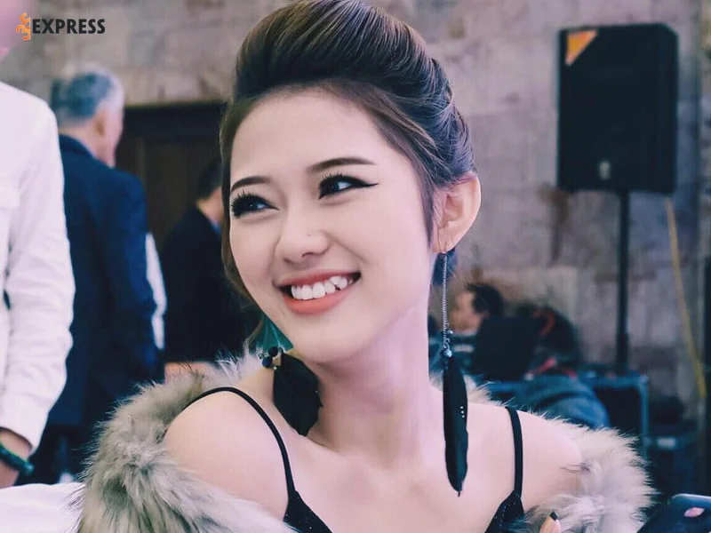 chi-tiet-tieu-su-trang-cherry-35express