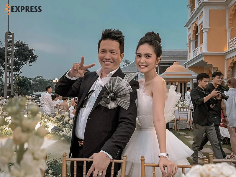 cuoc-hon-nhan-day-vien-man-cua-nu-ca-si-di-bang-35express