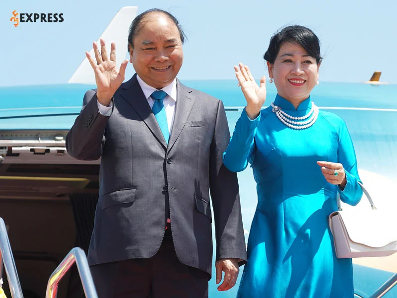 gia-dinh-ong-nguyen-xuan-phuc-35express