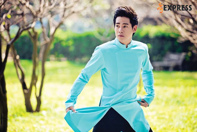 hinh-anh-cua-dien-vien-phung-ngoc-huy-trong-ao-dai-35express