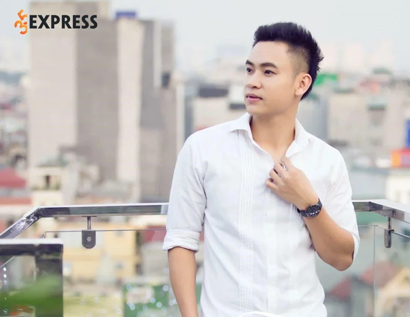 hinh-anh-cua-nam-ca-si-tre-duy-khoa-35express