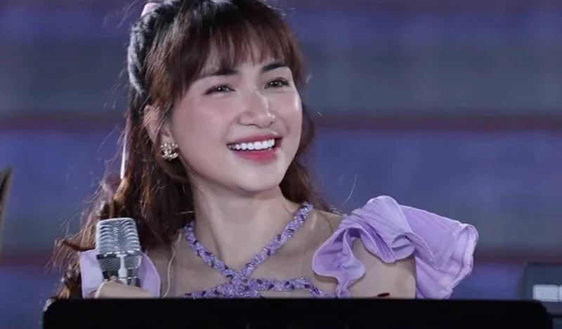hoa-minzy-thang-hang-nhan-sac-trong-xuan-ha-thu-dong-roi-lai-xuan-4-35express