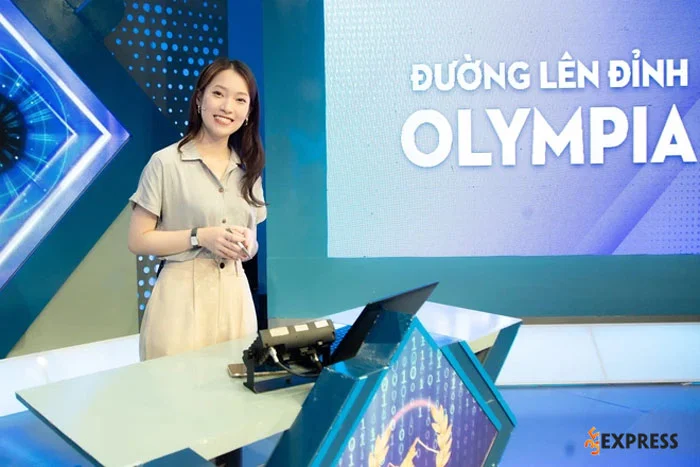 khanh-vy-tro-thanh-mc-duong-len-dinh-olympia-mua-2-35express