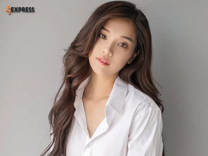 su-nghiep-nghe-thuat-cua-hoang-yen-chibi-35express-1