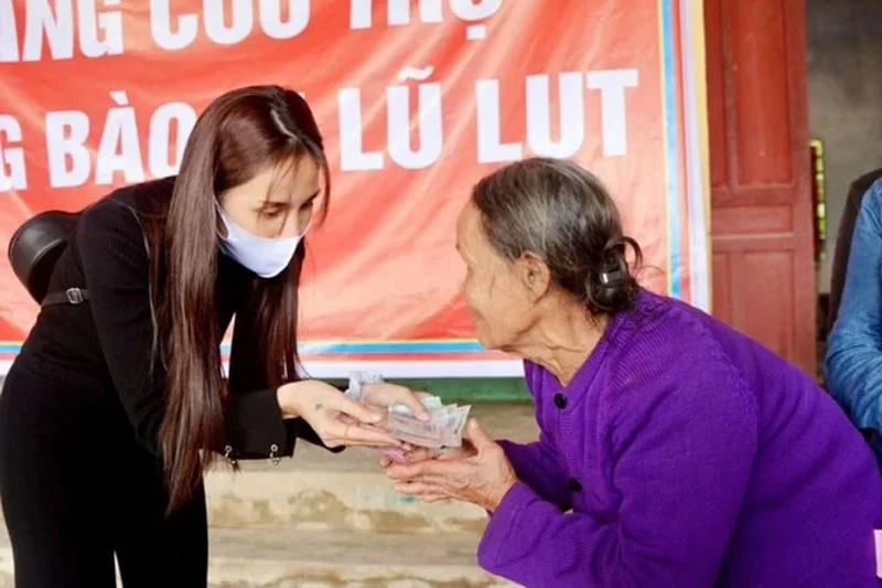 thuy-tien-buc-xuc-vi-bi-tung-tin-vo-no-an-chan-tien-tu-thien-mua-biet-thu-6-35express