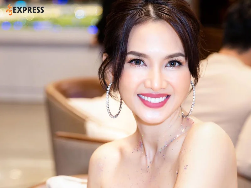 tieu-su-cua-nguoi-mau-anh-thu-35express-1