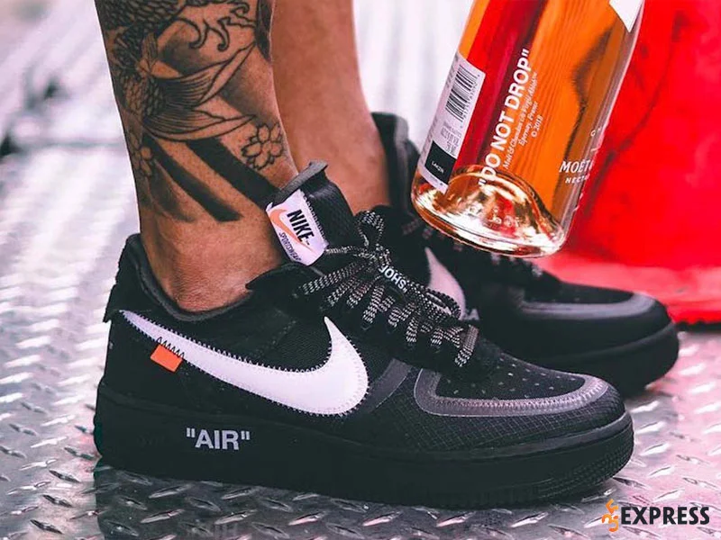 air-force-1-low-black-35express