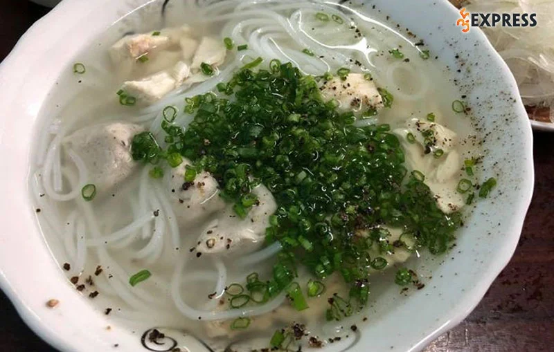 banh-canh-ba-thua-35express