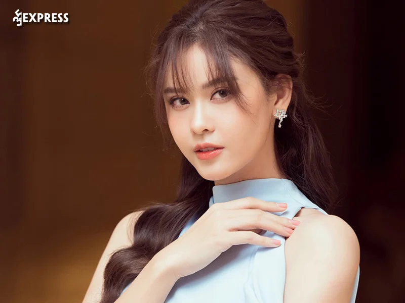chi-tiet-tieu-su-truong-quynh-anh-35express