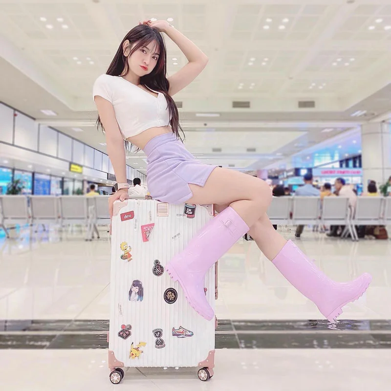 hinh-anh-cua-hotgirl-le-bong-7-35express.jpg