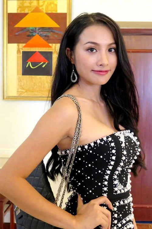 hinh-anh-yaya-truong-nhi-35express-5