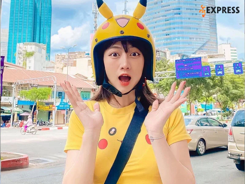 nguoi-yeu-cua-le-bong-la-ai-35express