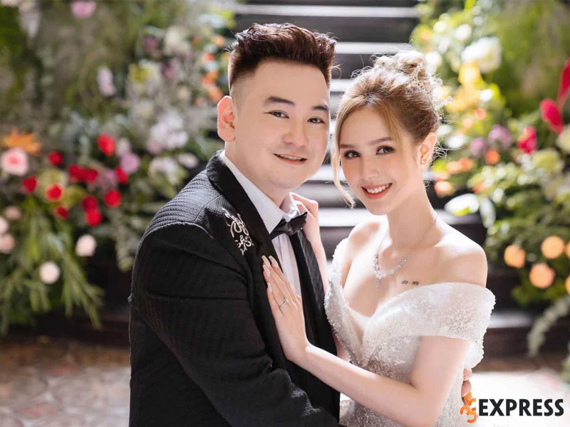xoai-non-dam-cuoi-cua-cap-doi-trai-tai-gai-sac-35express