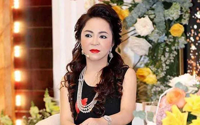 ba-phuong-hang-quay-xe-tuyen-bo-ns-hoai-linh-khong-can-len-tieng-nua-vi-1-35express