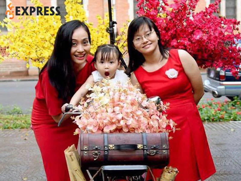 doi-tu-cua-dien-vien-hanh-thuy-35express