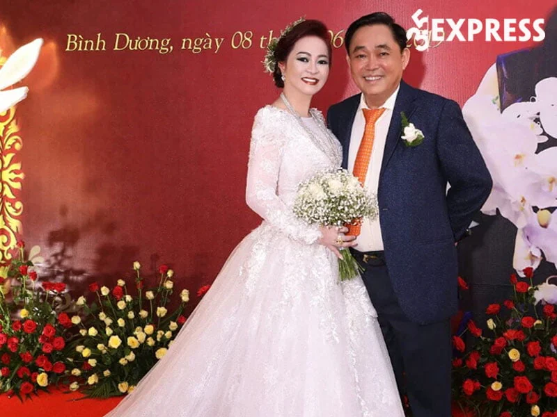 gia-dinh-va-doi-tu-cua-ong-huynh-uy-dung-35express