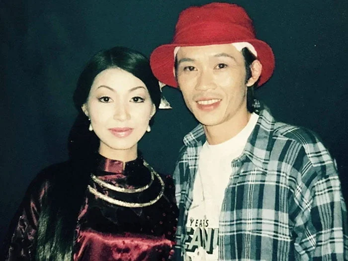 hoai-linh-dau-buon-ganh-chiu-giua-tam-bao-drama-voi-ba-phuong-hang-5-35express