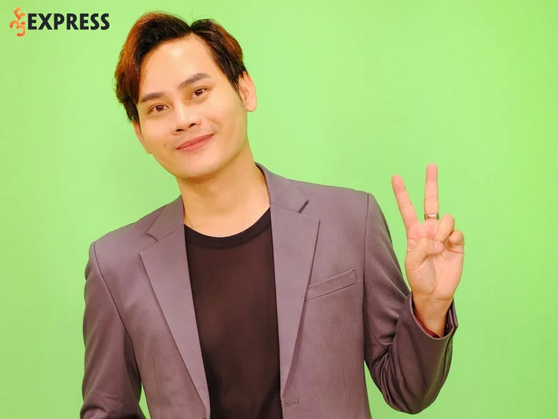 mc-hong-phuc-la-ai-2-35express
