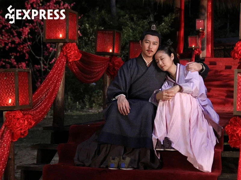 my-nhan-tam-ke-beautys-rival-in-palace2010-35express