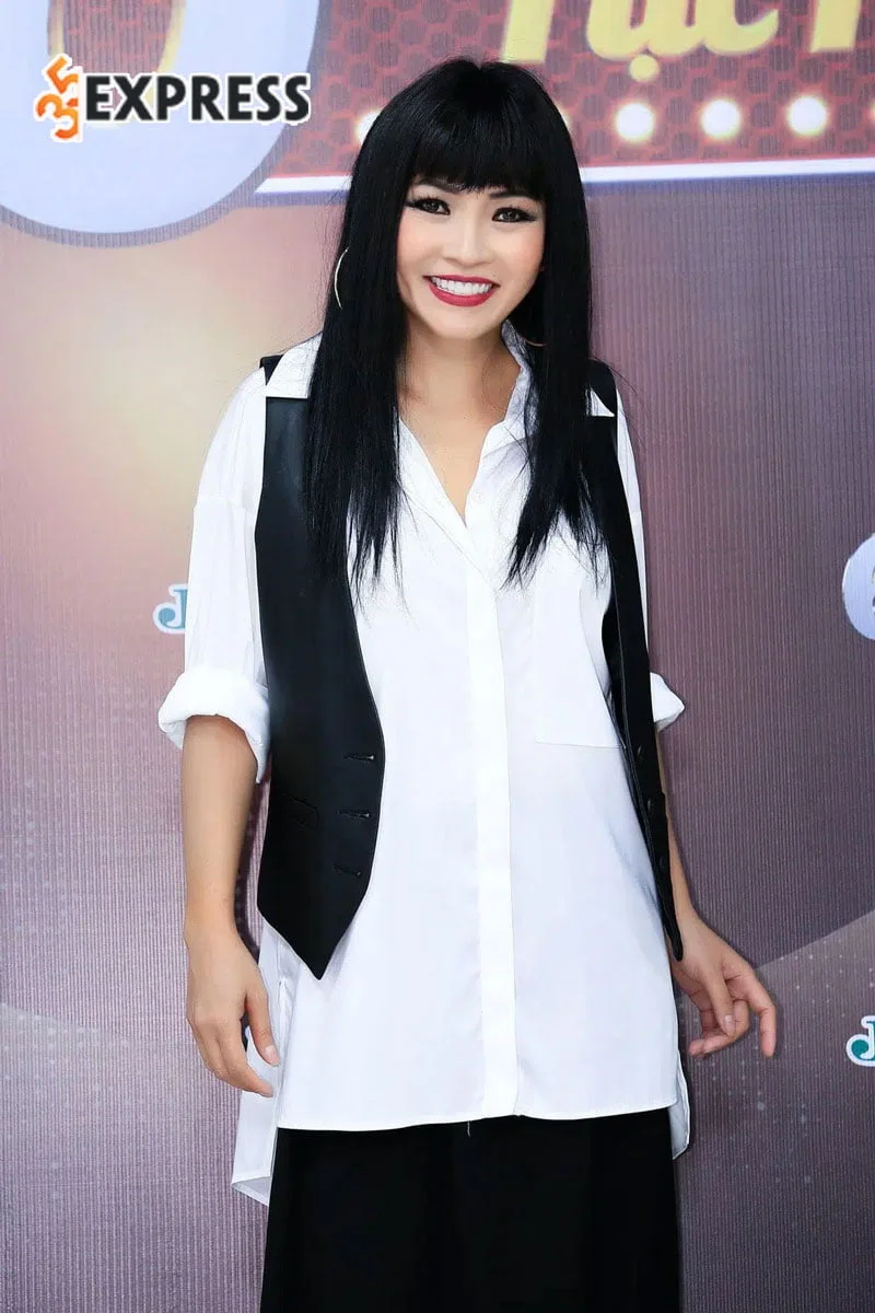 phuong-thanh-la-ai-tieu-su-cua-ca-si-thanh-cong-bat-nhat-showbiz-viet-4-35express